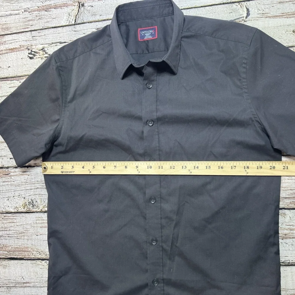 Untuckit Mens Medium Solid Black Button Up Coufran Slim Fit Short Sleeve Shirt